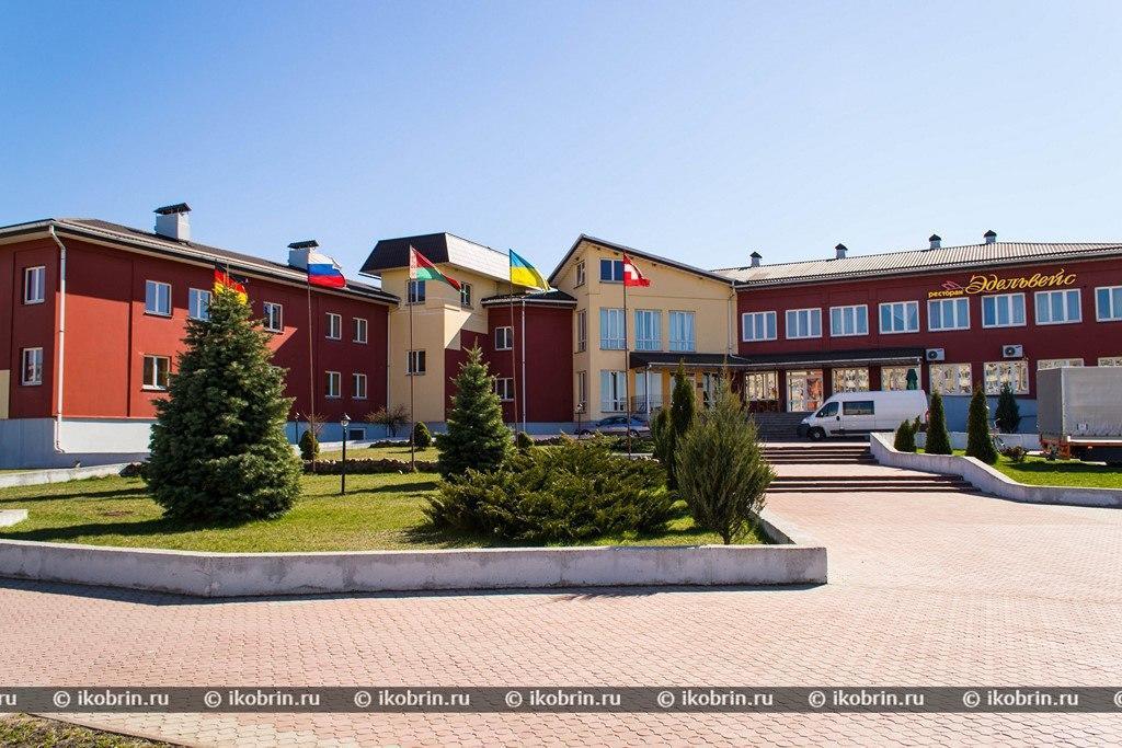 Hotel Suvorov Kobryn Ngoại thất bức ảnh
